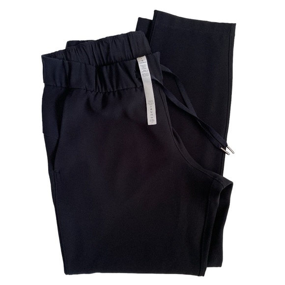 LULULEMON / Z4 ON THE FLY 7/8 LENGTH / DRAWSTRING PANTS / SZ 8 / BLACK - Picture 4 of 11
